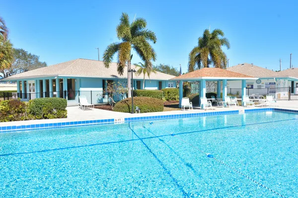 $199,900 | 1555 Northeast Beacon Drive, Unit 1006, Jensen Beach, FL 34957