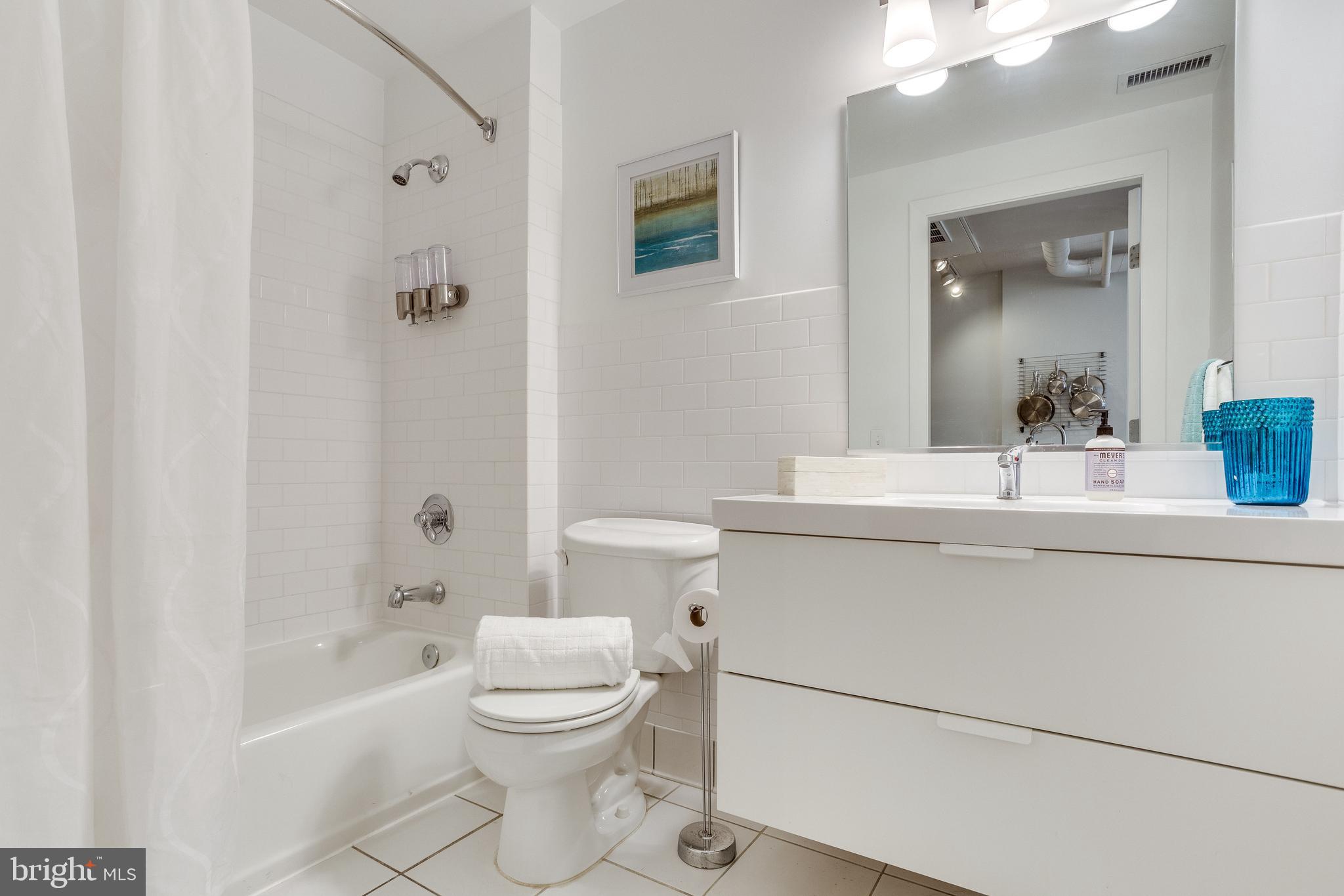 809 6th Street Northwest, Unit 35 Washington, DC 20001 - Photo 13 of 23 Large second bathroom
