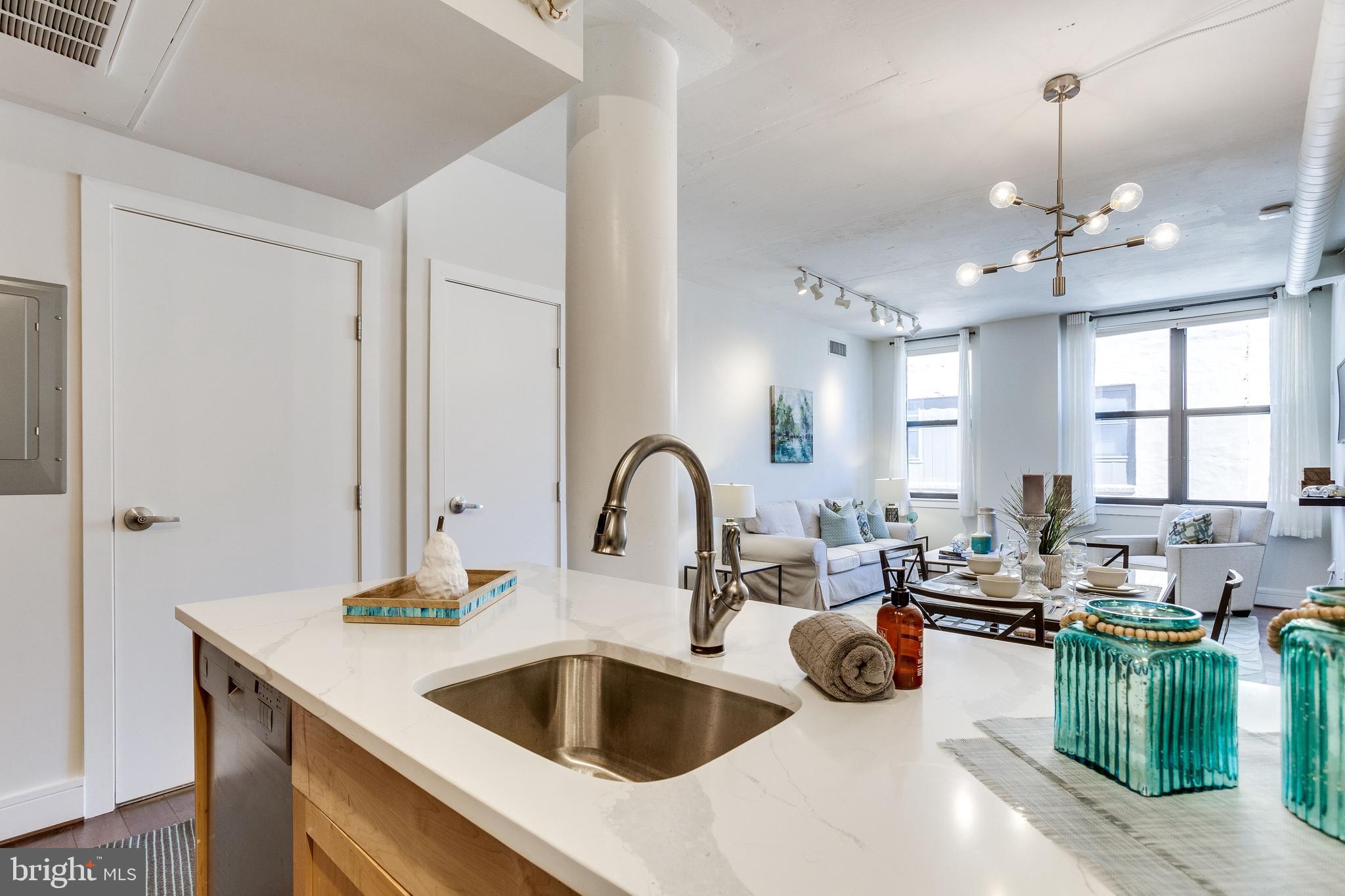 809 6th Street Northwest, Unit 35 Washington, DC 20001 - Photo 4 of 23 Brand new quartz counters