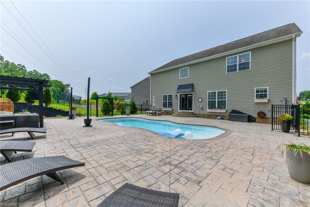 1430 Raspberry Run Graham, NC 27253 - Photo 34 of 35 Gallery Image 34