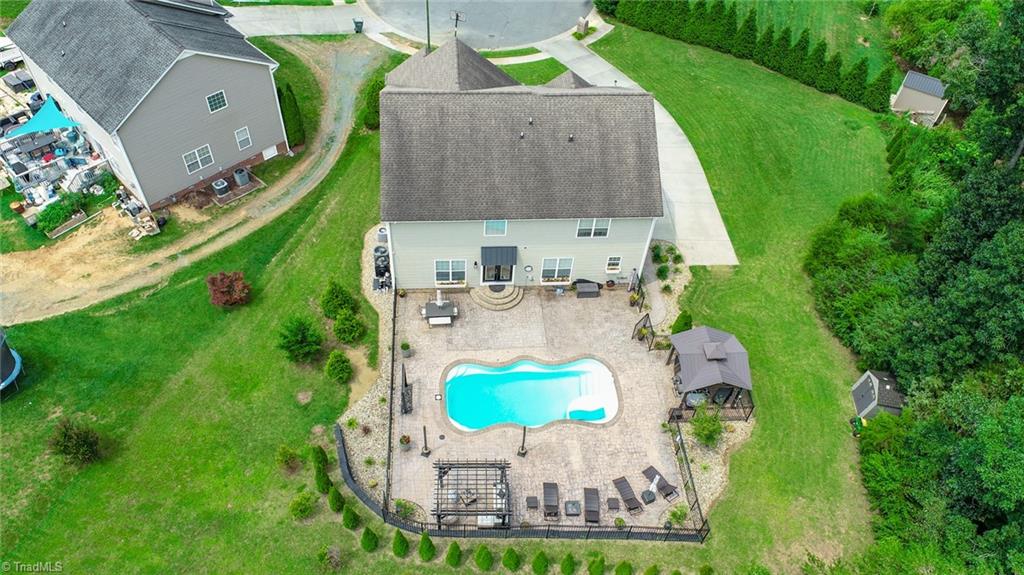1430 Raspberry Run Graham, NC 27253 - Photo 4 of 35 Gallery Image 4