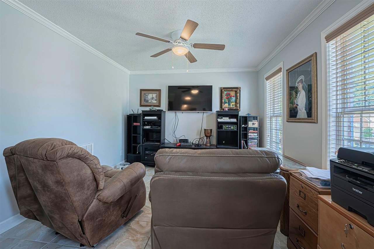 4312 Fowler Ridge Drive Raleigh, NC 27616 - Photo 5 of 30 Living Room