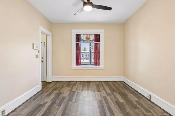 $300,000 | 607 Simpson Street, St. Paul, MN 55104
