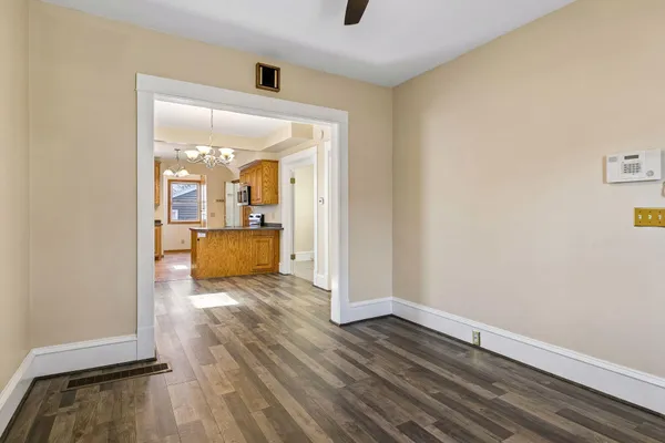 $300,000 | 607 Simpson Street, St. Paul, MN 55104