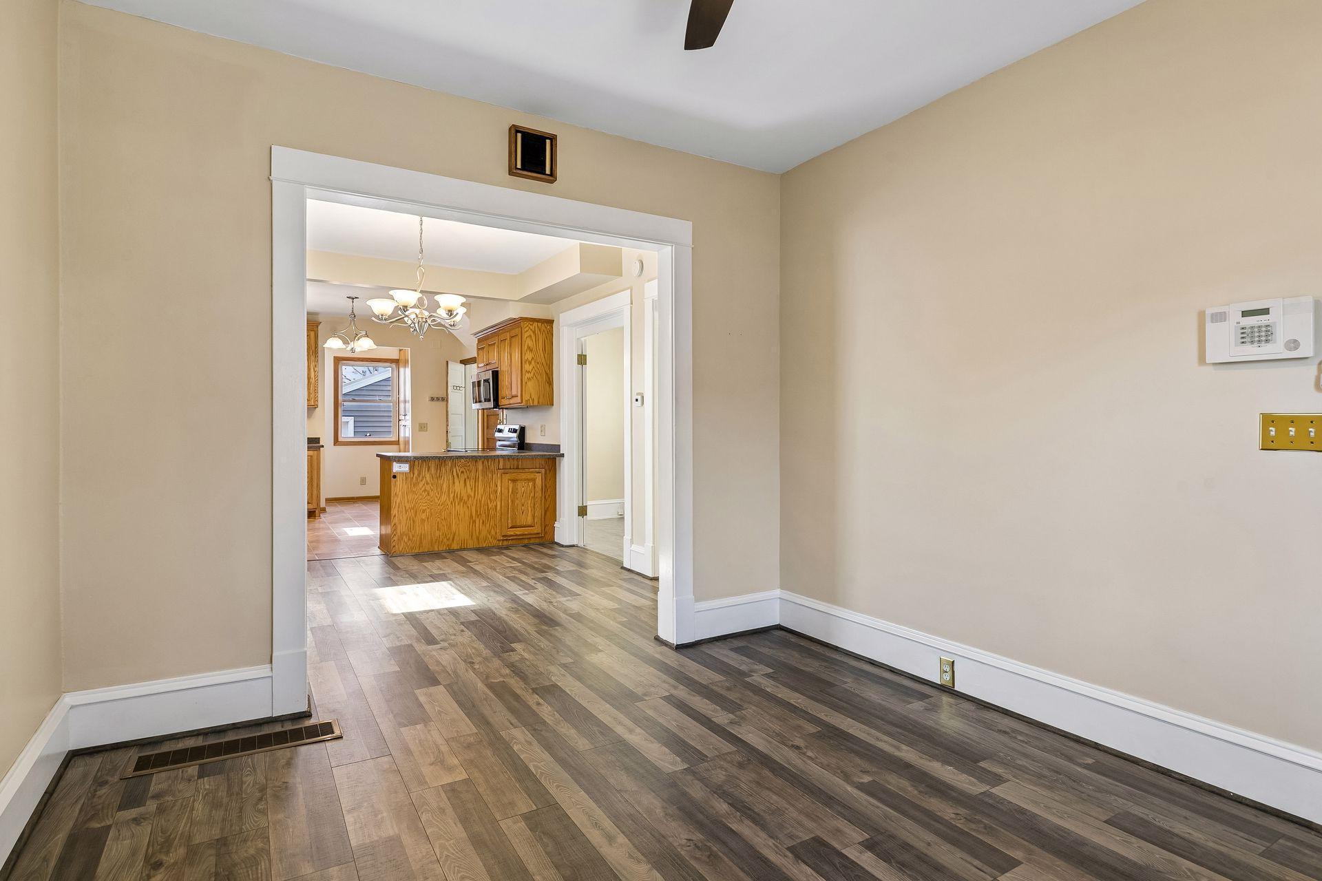 607 Simpson Street St. Paul, MN 55104 - Photo 17 of 43