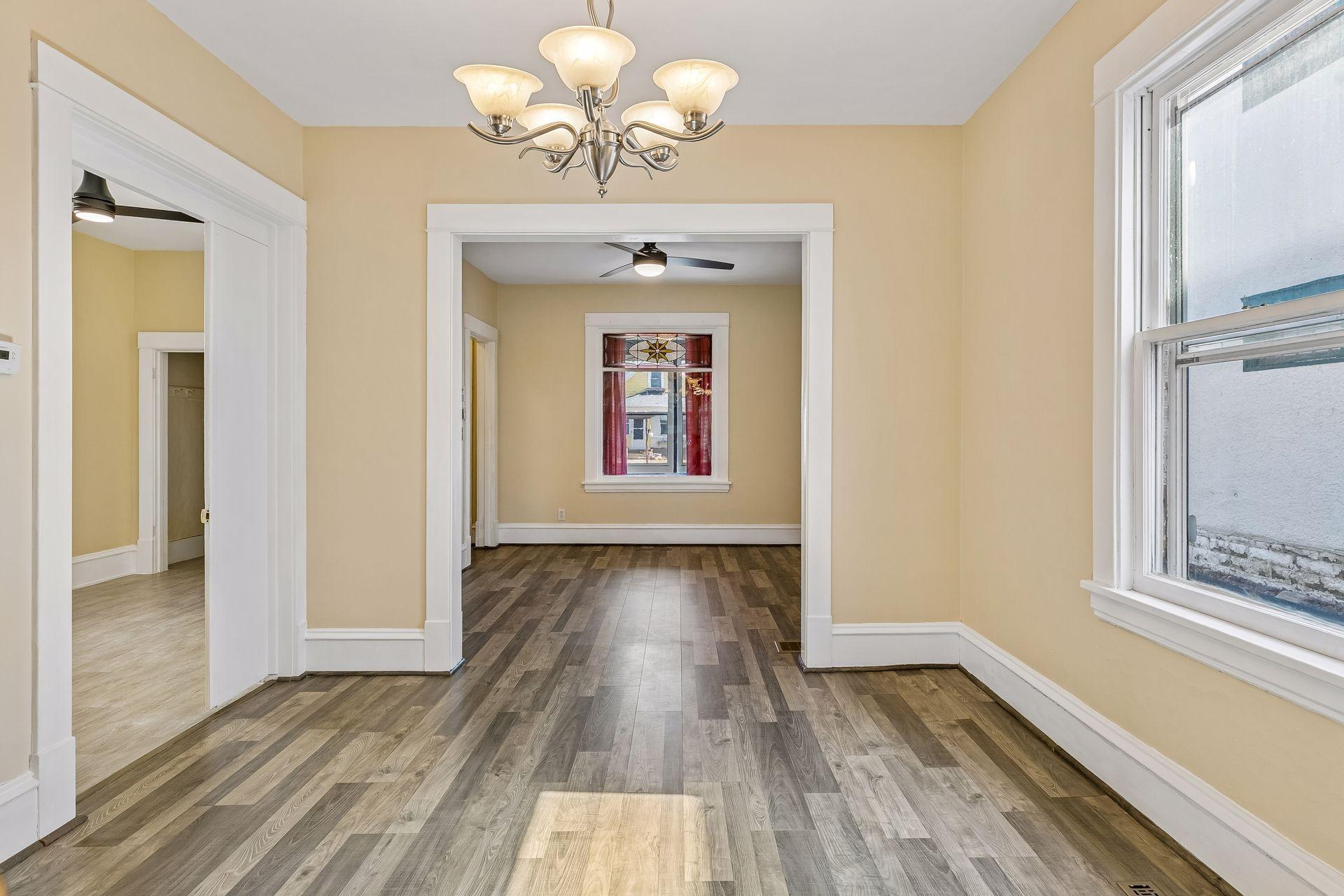 607 Simpson Street St. Paul, MN 55104 - Photo 2 of 43