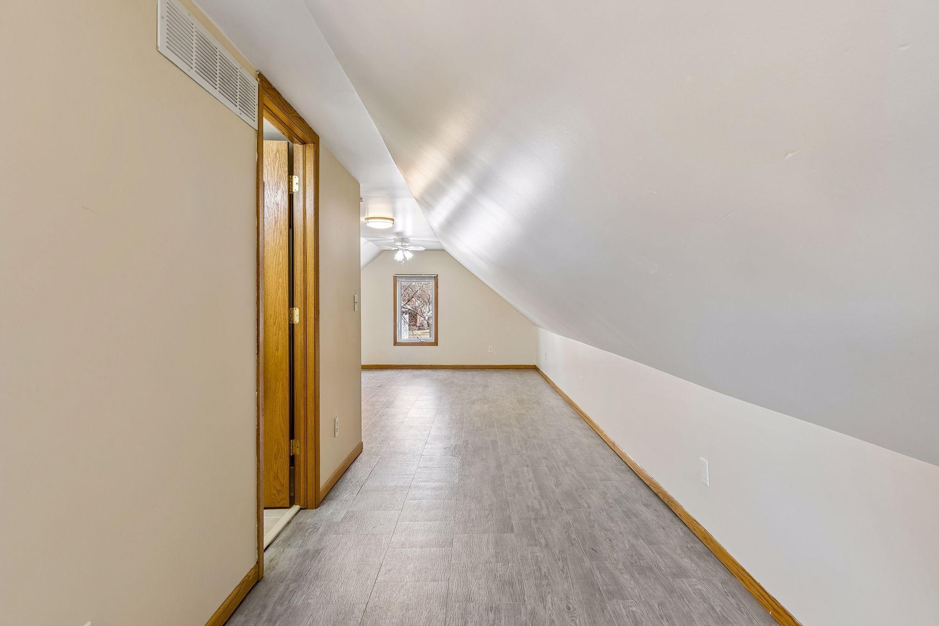 607 Simpson Street St. Paul, MN 55104 - Photo 22 of 43