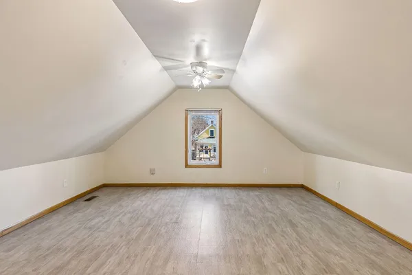$300,000 | 607 Simpson Street, St. Paul, MN 55104