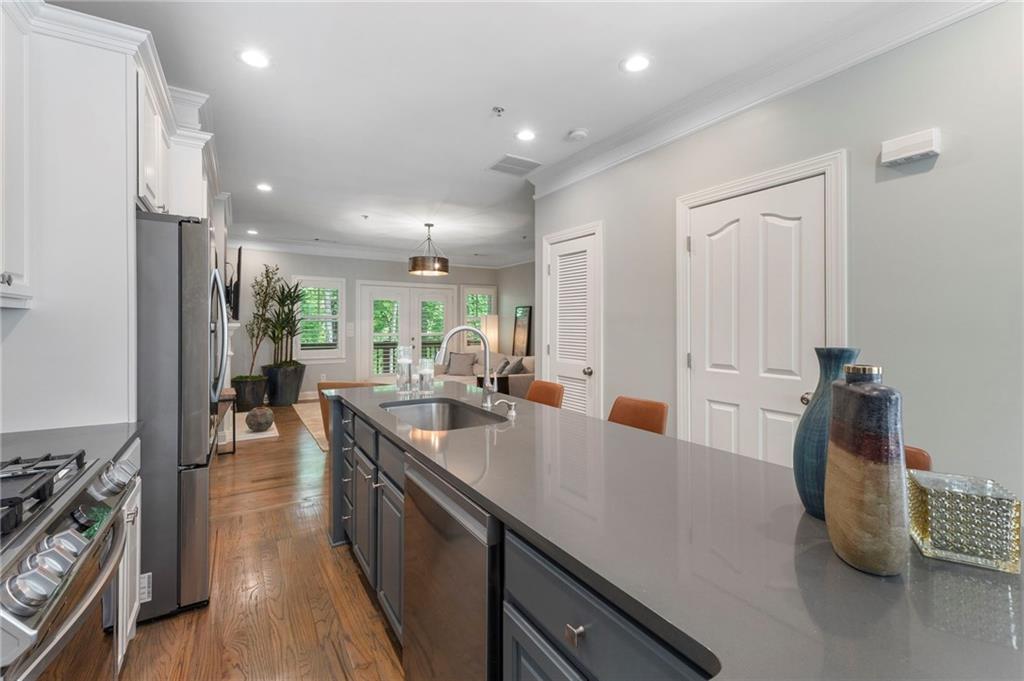 402 Wade Creek Road Alpharetta, GA 30009 - Photo 7 of 27