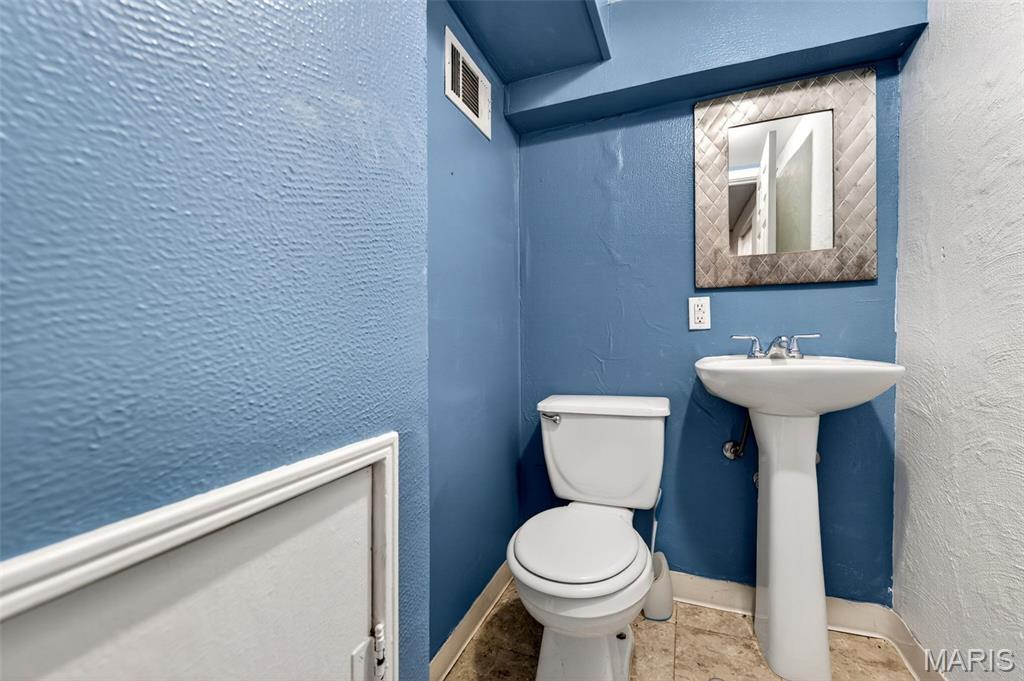 7433 Morgan Ford Road St. Louis, MO 63116 - Photo 23 of 24 Gallery Image 23