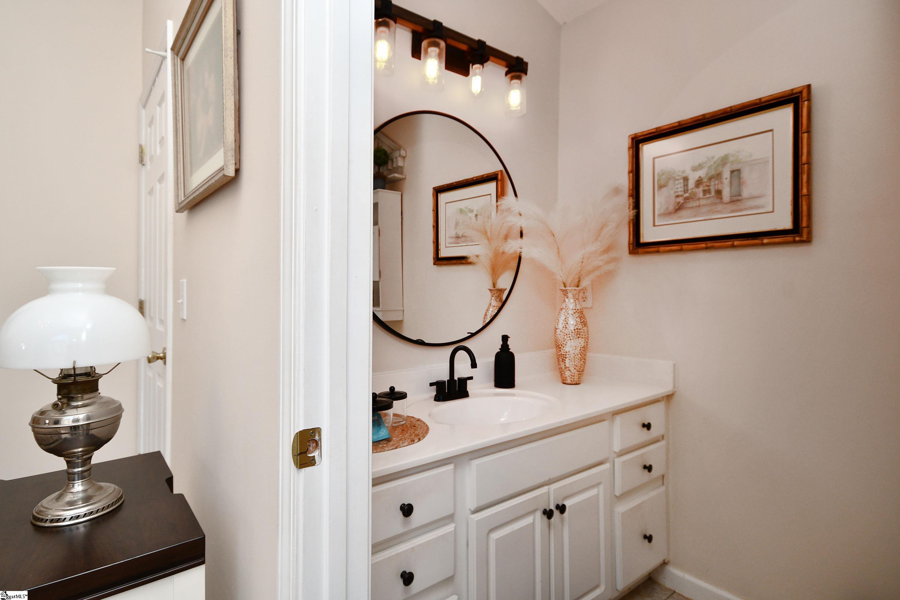 104 B Reef Court Easley, SC 29642 - Photo 8 of 34