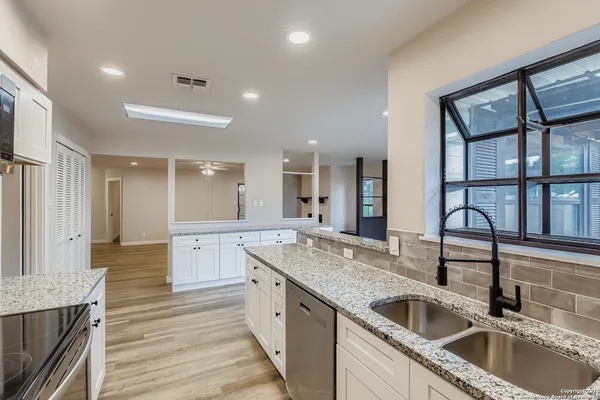 $2,100 | 520 Marilyn Drive, Schertz, TX 78154