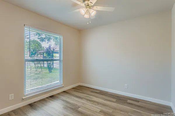 $2,100 | 520 Marilyn Drive, Schertz, TX 78154