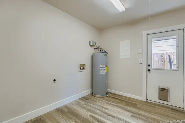 $2,100 | 520 Marilyn Drive, Schertz, TX 78154