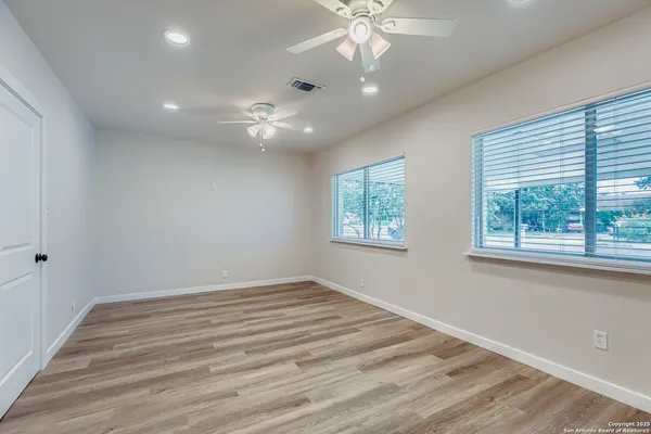 $2,100 | 520 Marilyn Drive, Schertz, TX 78154
