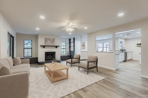 $2,100 | 520 Marilyn Drive, Schertz, TX 78154