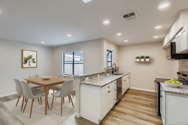 $2,100 | 520 Marilyn Drive, Schertz, TX 78154