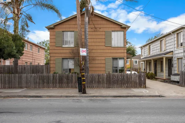 $1,085,000 | 2782 Sacramento Street, Berkeley, CA 94702