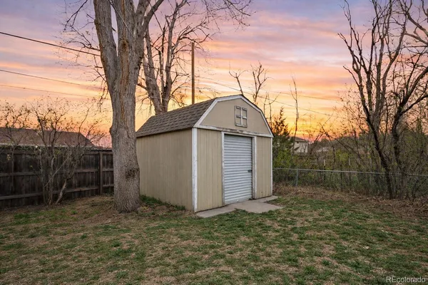 a house view with backyard