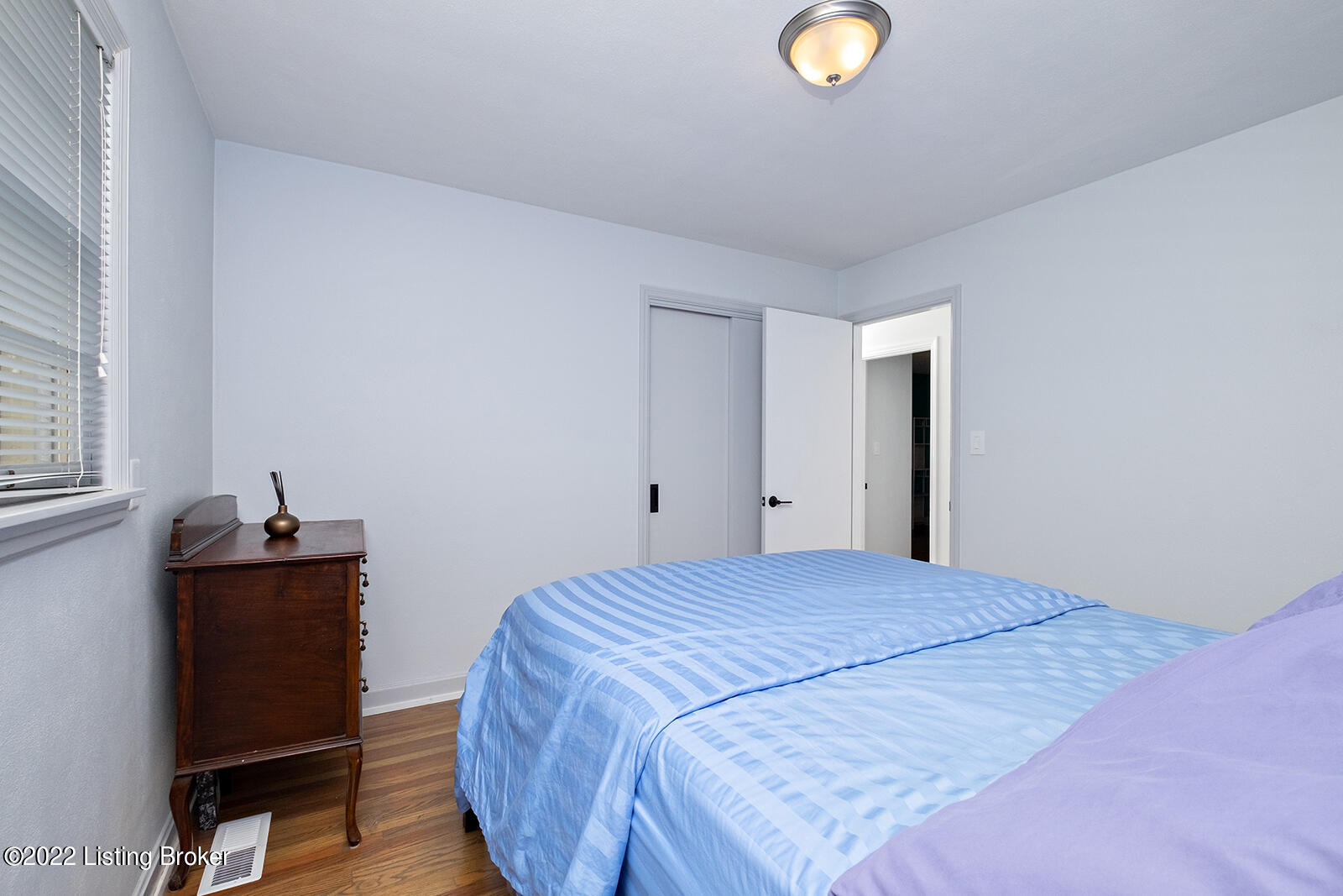 9005 Waltlee Road Louisville, KY 40291 - Photo 17 of 41 0033