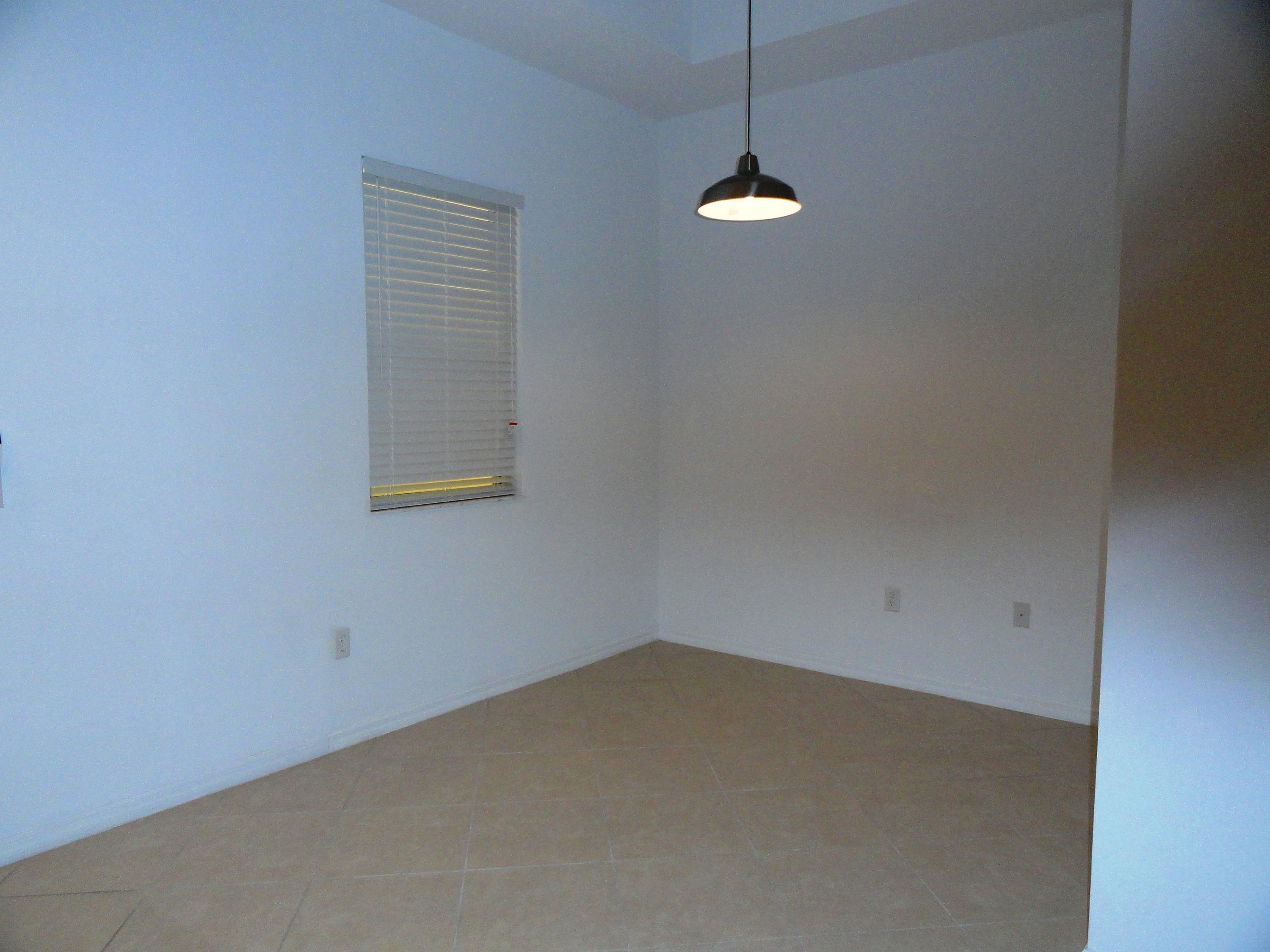 1605 Renaissance Commons Boulevard, Unit 121 Boynton Beach, FL 33426 - Photo 4 of 18 Dining Room
