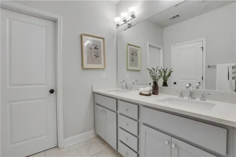 $525,000 | 1292 Stone Castle Circle, Smyrna, GA 30080