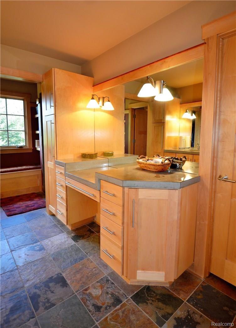 4222 Maybee Road Lake Orion, MI 48359 - Photo 58 of 99 20u.JPG