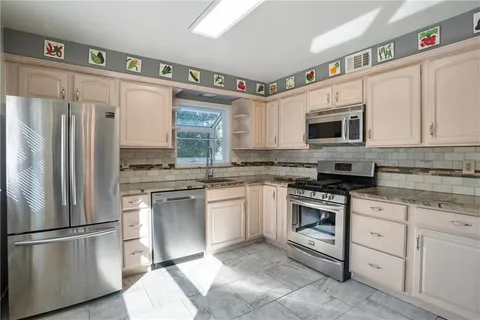 $349,000 | 3200 Nottingham Drive, Pittsburgh, PA 15235