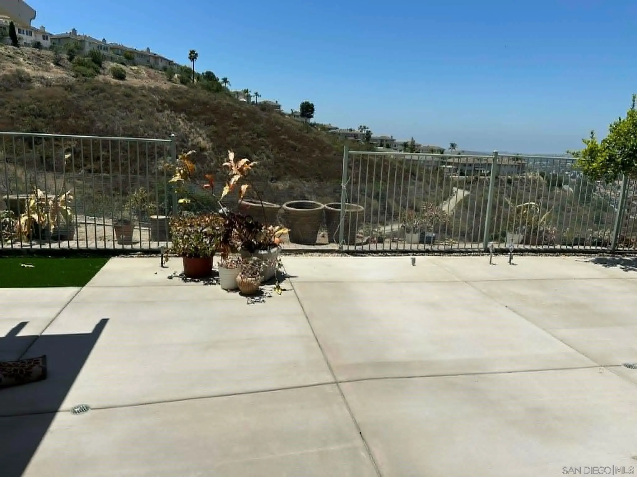 2552 Valley Waters Court Spring Valley, CA 91978 - Photo 4 of 21