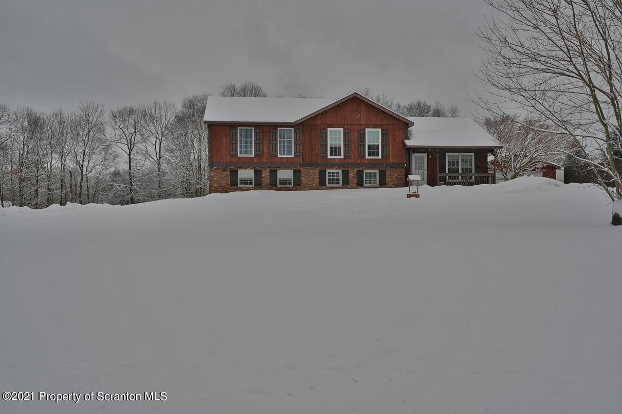 1286 Post Hill Road Dalton, PA 18414 - Photo 4 of 79 Gallery Image 4