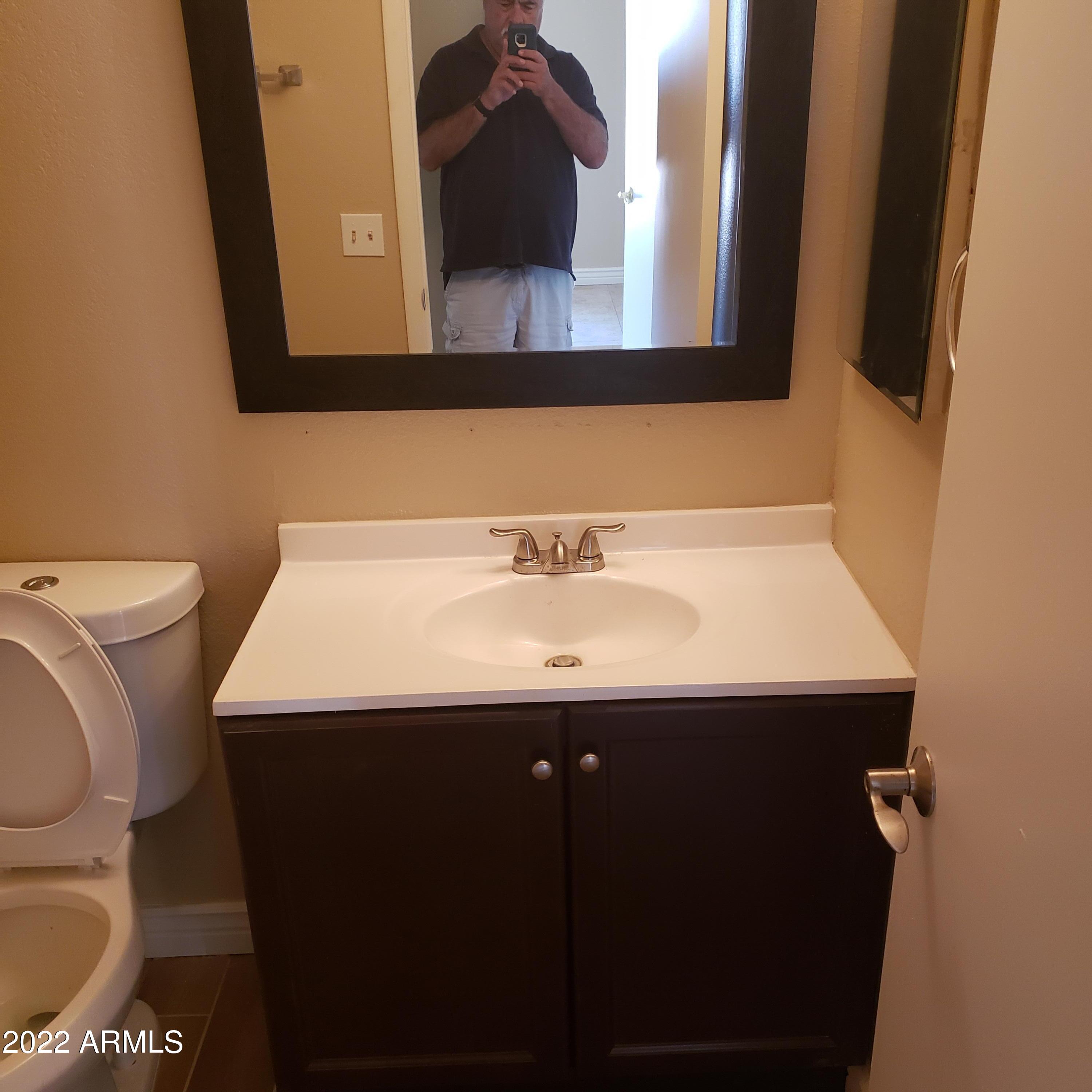 7419 West Hatcher Road Peoria, AZ 85345 - Photo 10 of 12 HATCHER HALL BATH