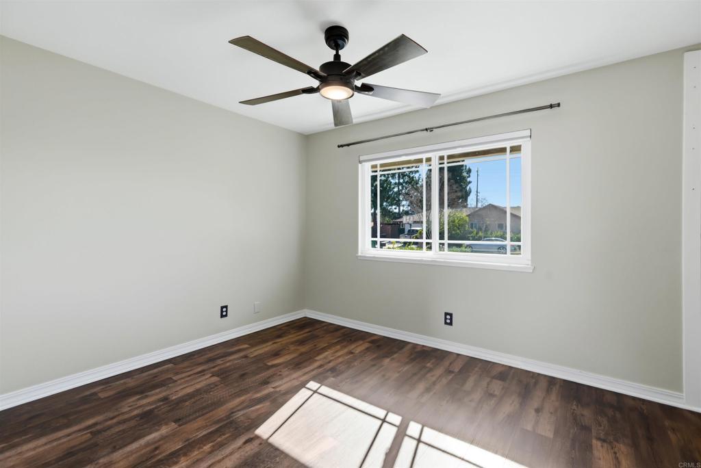 1693 Downing Street Simi Valley, CA 93065 - Photo 22 of 39 Guest room 1