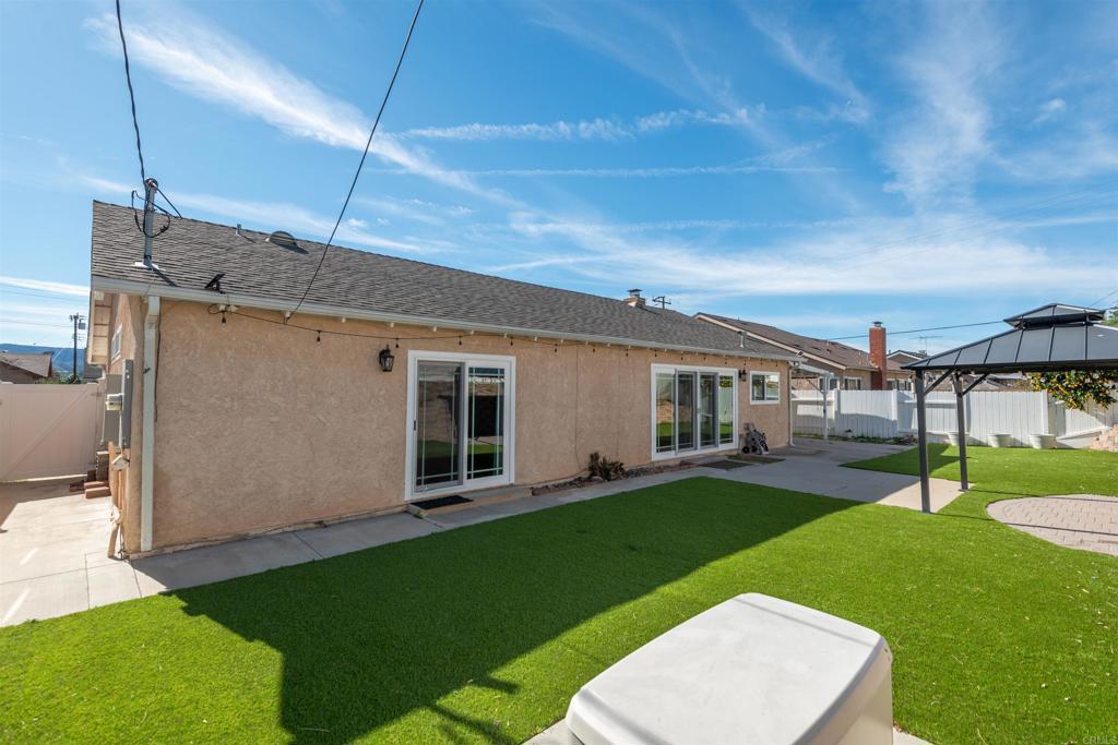 1693 Downing Street Simi Valley, CA 93065 - Photo 29 of 39 Exterior Back