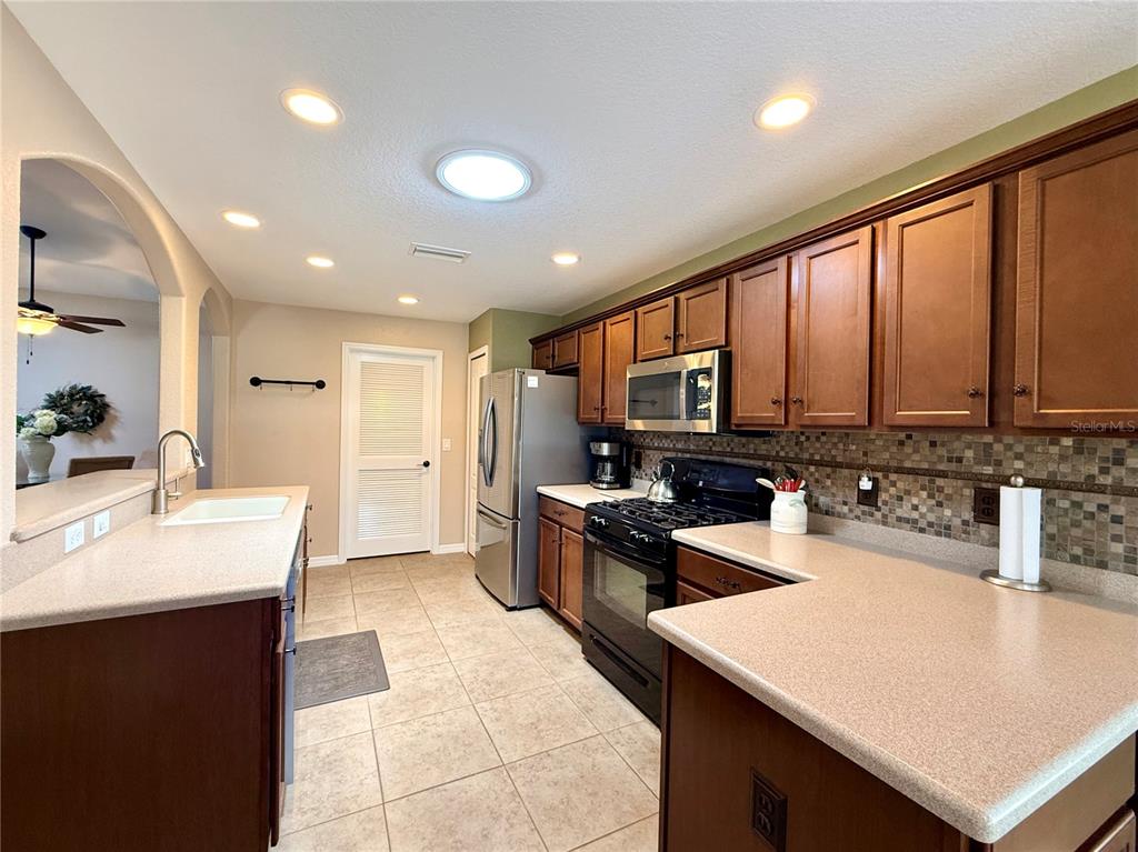 16135 Southwest 14th Avenue Road Ocala, FL 34473 - Photo 16 of 54