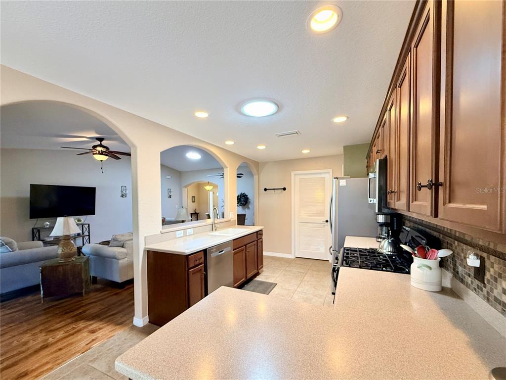 16135 Southwest 14th Avenue Road Ocala, FL 34473 - Photo 18 of 54