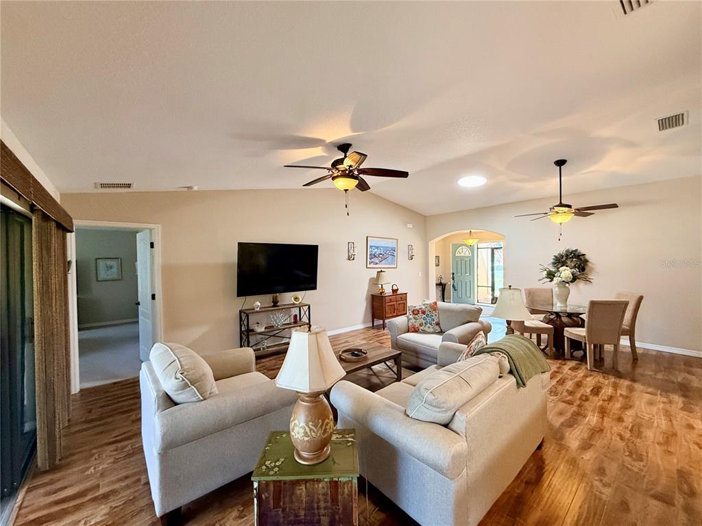 16135 Southwest 14th Avenue Road Ocala, FL 34473 - Photo 9 of 54