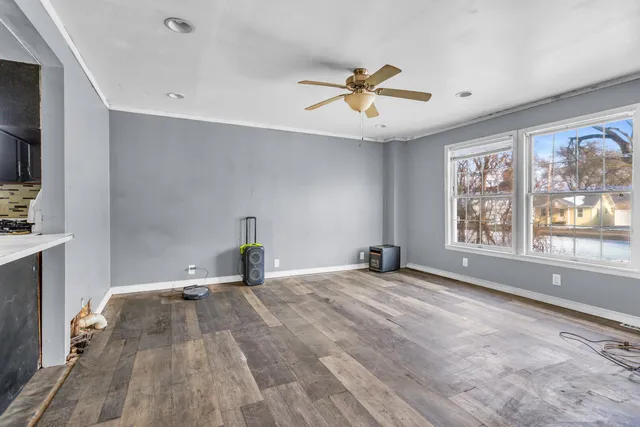 $74,900 | 2010 Lansing Avenue, Jackson, MI 49202