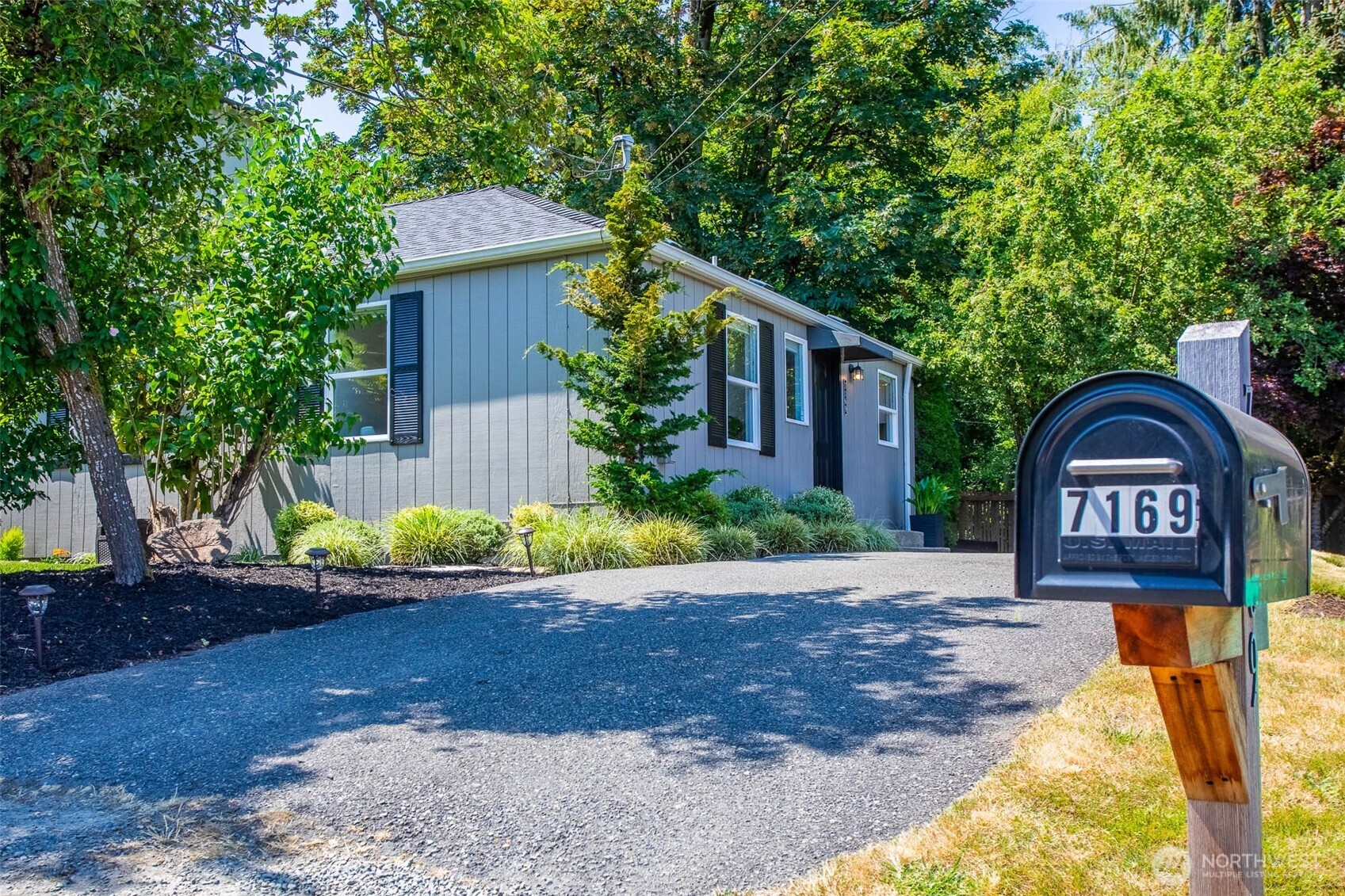 7169 18th Avenue Southwest Seattle, WA 98106 - Photo 19 of 31