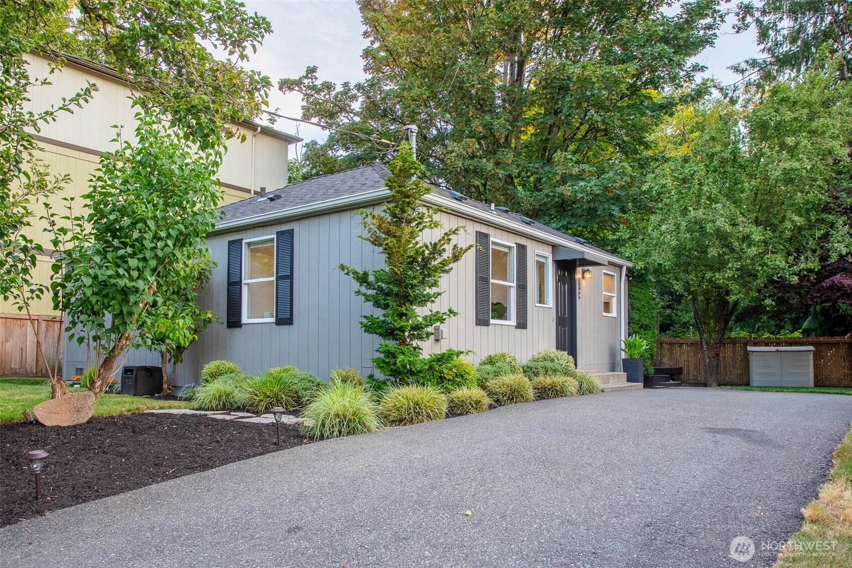 7169 18th Avenue Southwest Seattle, WA 98106 - Photo 25 of 31