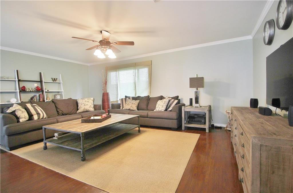 200 Phyllis Court River Ridge, LA 70123 - Photo 3 of 12