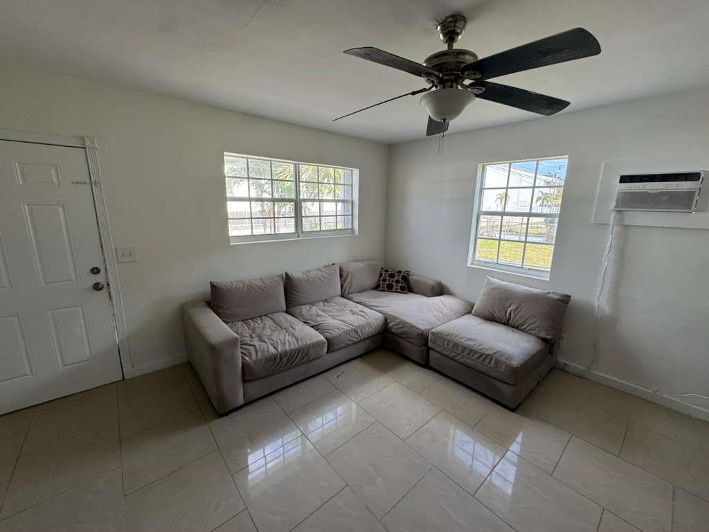 1042 Foster Road Hallandale Beach, FL 33009 - Photo 7 of 8 Photo 7