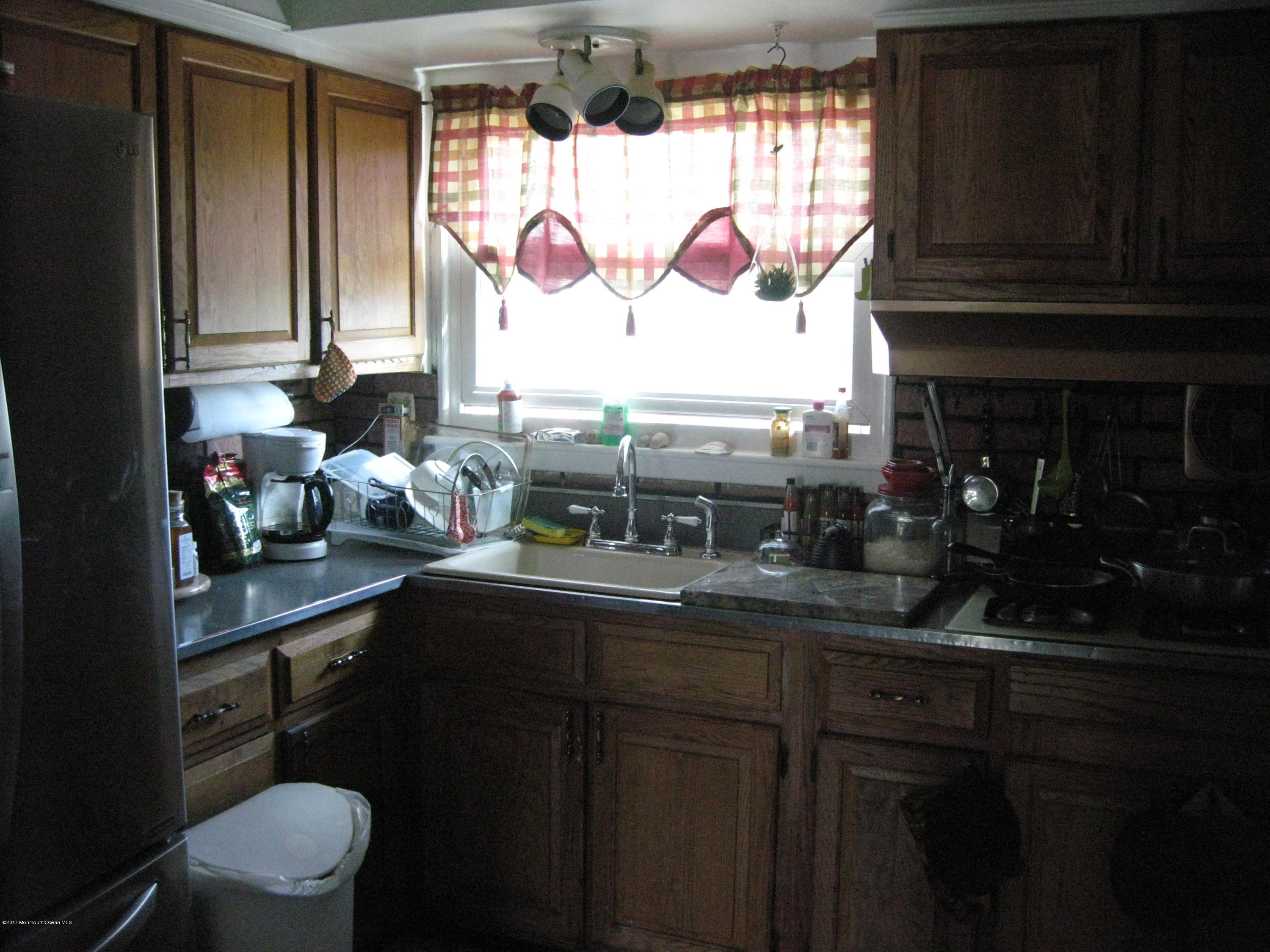 914 Ruth Drive Neptune Township, NJ 07753 - Photo 4 of 13 IMG_0384