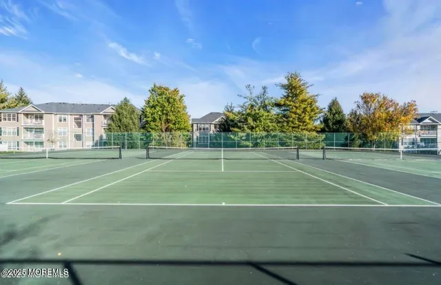 $474,900 | 654 St Andrews Place, Manalapan, NJ 07726