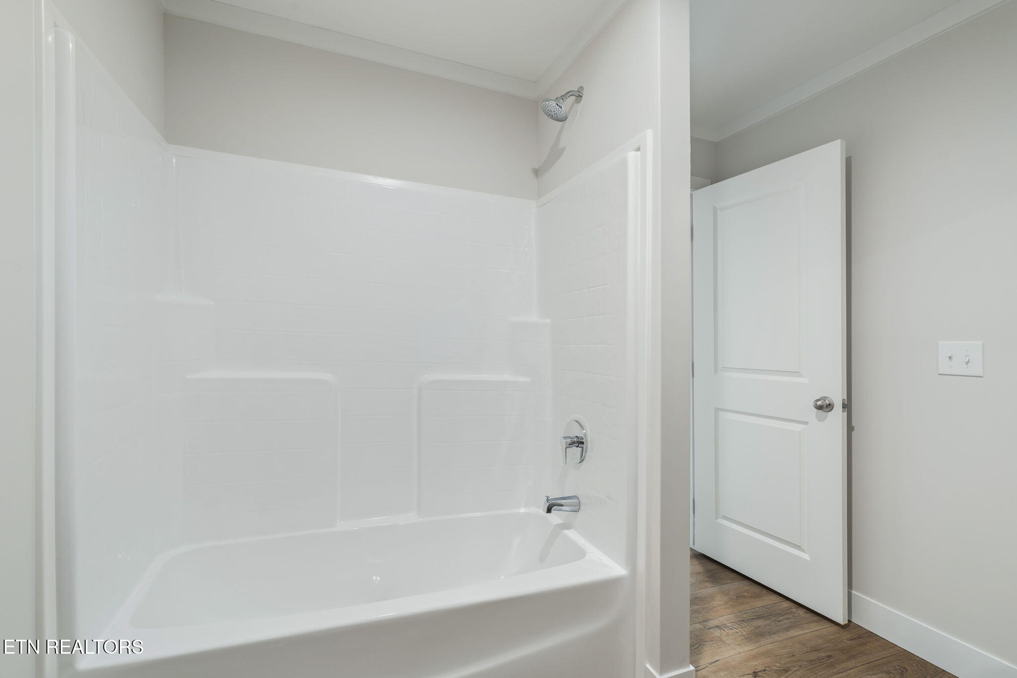 132 Cedarock Lane Rutledge, TN 37861 - Photo 32 of 42 a bathroom with a bathtub