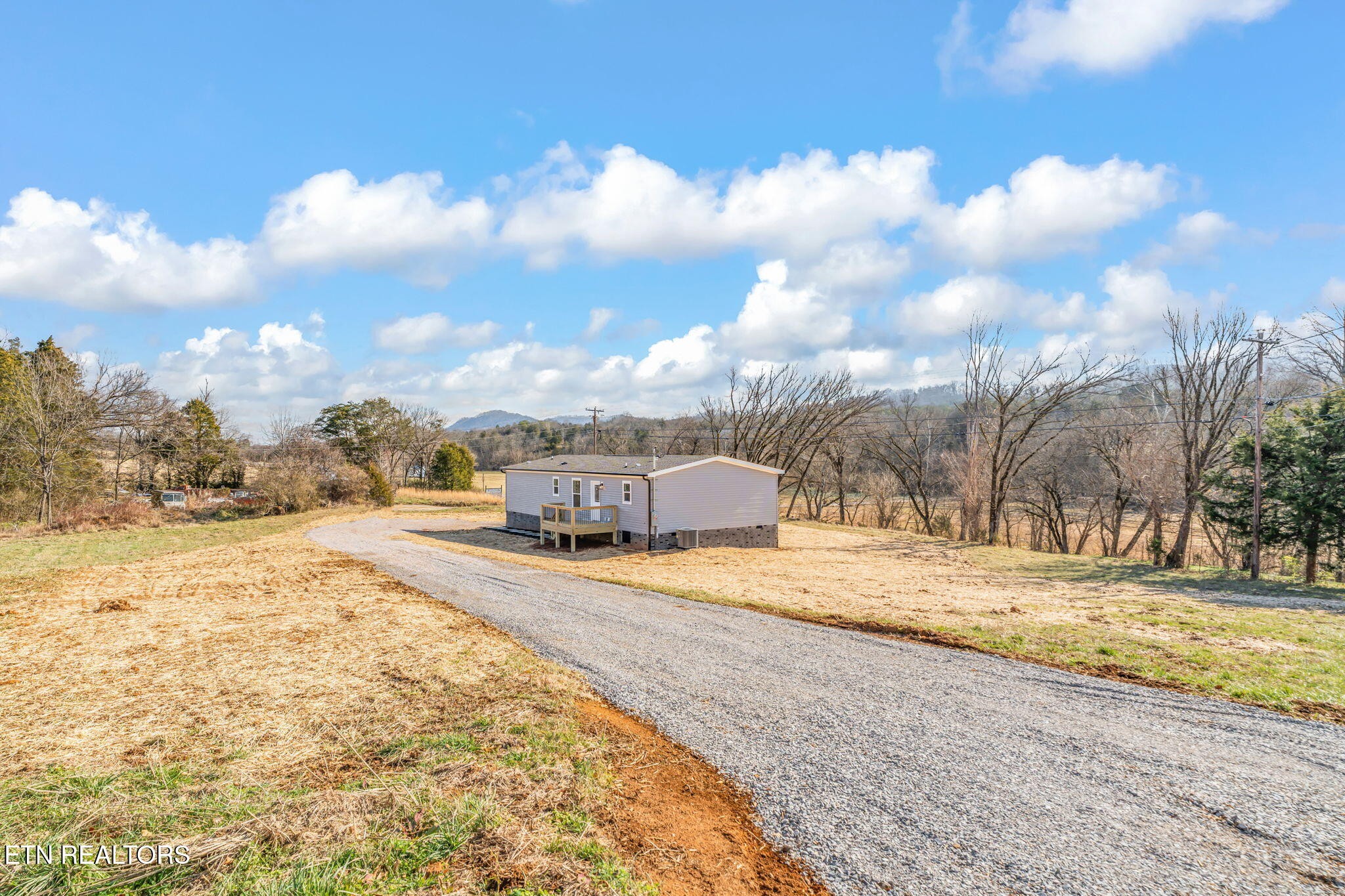 132 Cedarock Lane Rutledge, TN 37861 - Photo 38 of 42 a view of a terrace with a snow