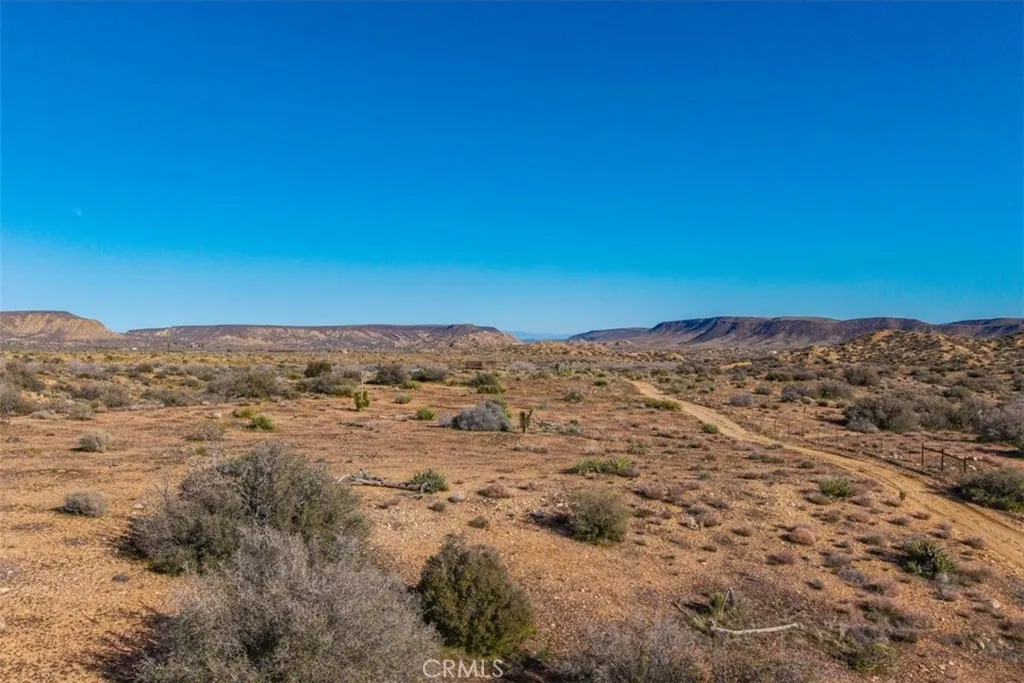3263 Apache Pioneertown, CA 92268 - Photo 8 of 24 a view of mountain view with mountains in the background