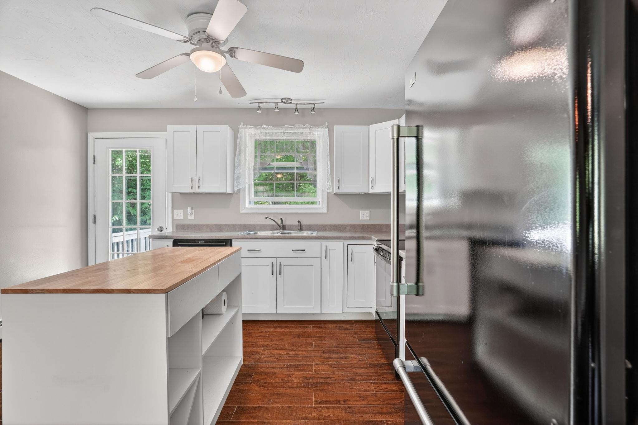 126 Rogers Road Barnstead, NH 03225 - Photo 7 of 49
