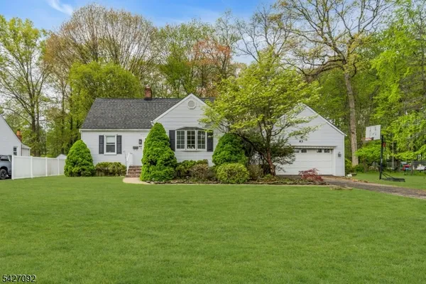 $1,200,000 | 63 Cathedral Avenue, Florham Park, NJ 07932