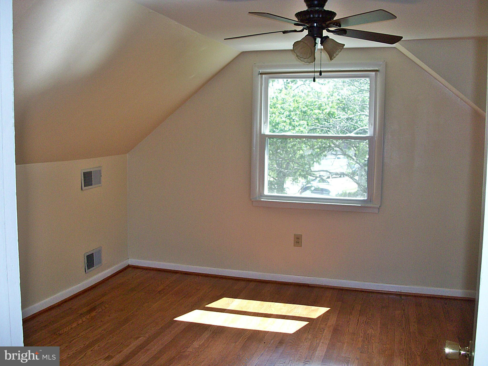 7528 Alleghany Road Manassas, VA 20111 - Photo 17 of 21 Bedroom