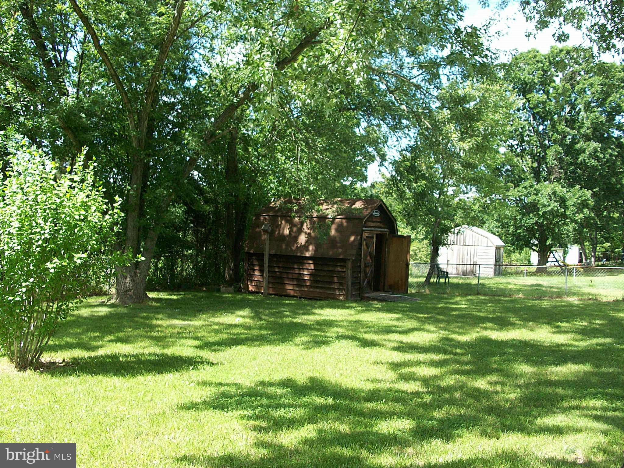 Exterior (Rear)